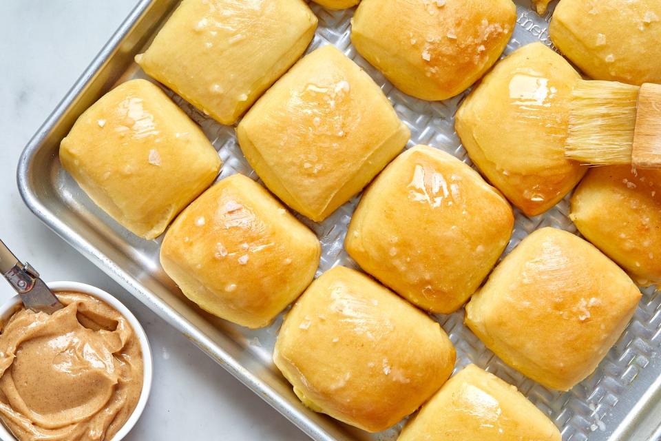 copycat texas roadhouse rolls cinnamon honey butter