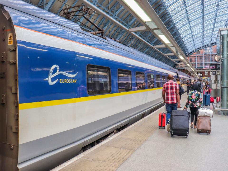 Taking Eurostar between London, UK and Paris, France - Eurostar Trip 2021