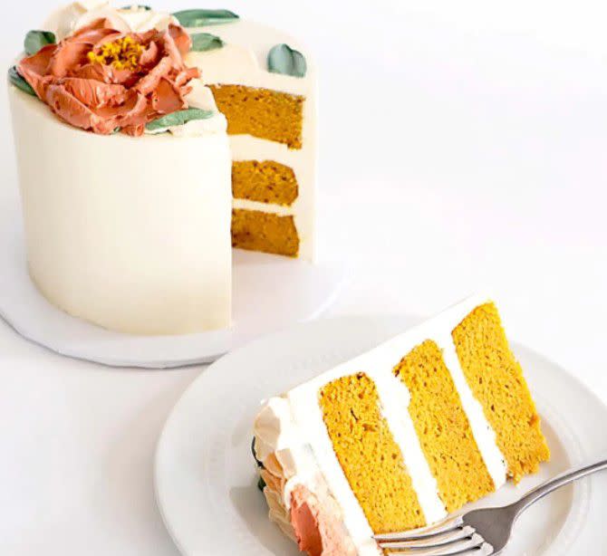 Miri Nadler Cakes’ Floral Decorated Pumpkin Cake