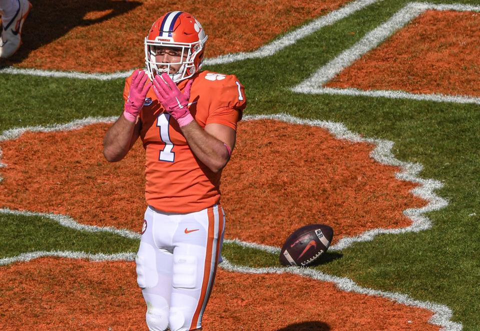 Clemson running back Will Shipley (1) scores a touchdown against Syracuse during the first quarter at Memorial Stadium in Clemson, South Carolina Saturday, October 22, 2022.   