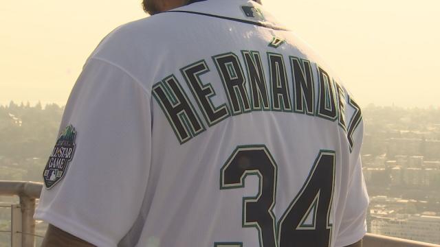 King Felix raises MLB All-Star flag atop Space Needle