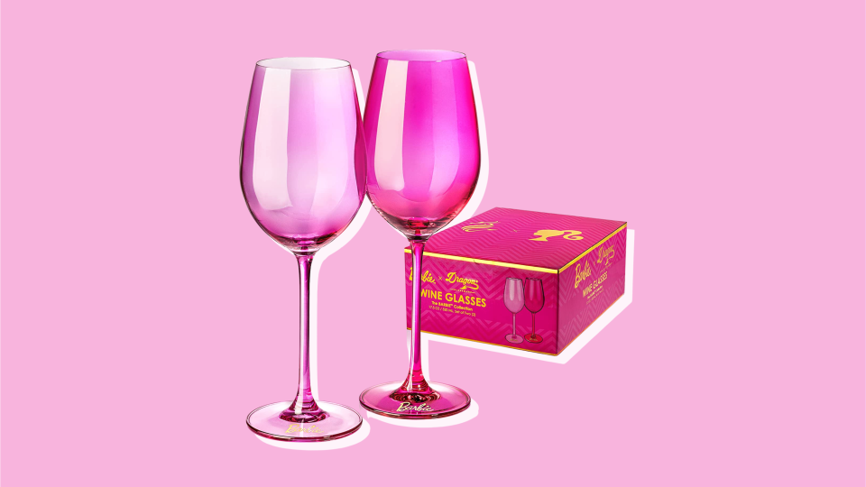 Barbiecore gifts for Barbie fans: Dragon Glassware pink wine glasses