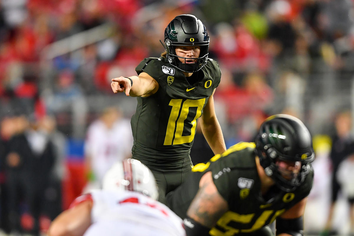 Justin Herbert was impressive on Day 1 of Senior Bowl