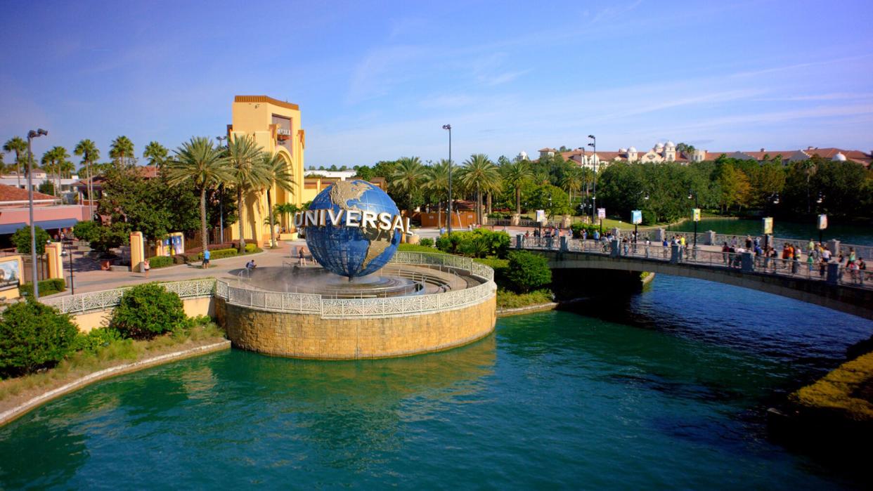 Entrance to Universal Studios