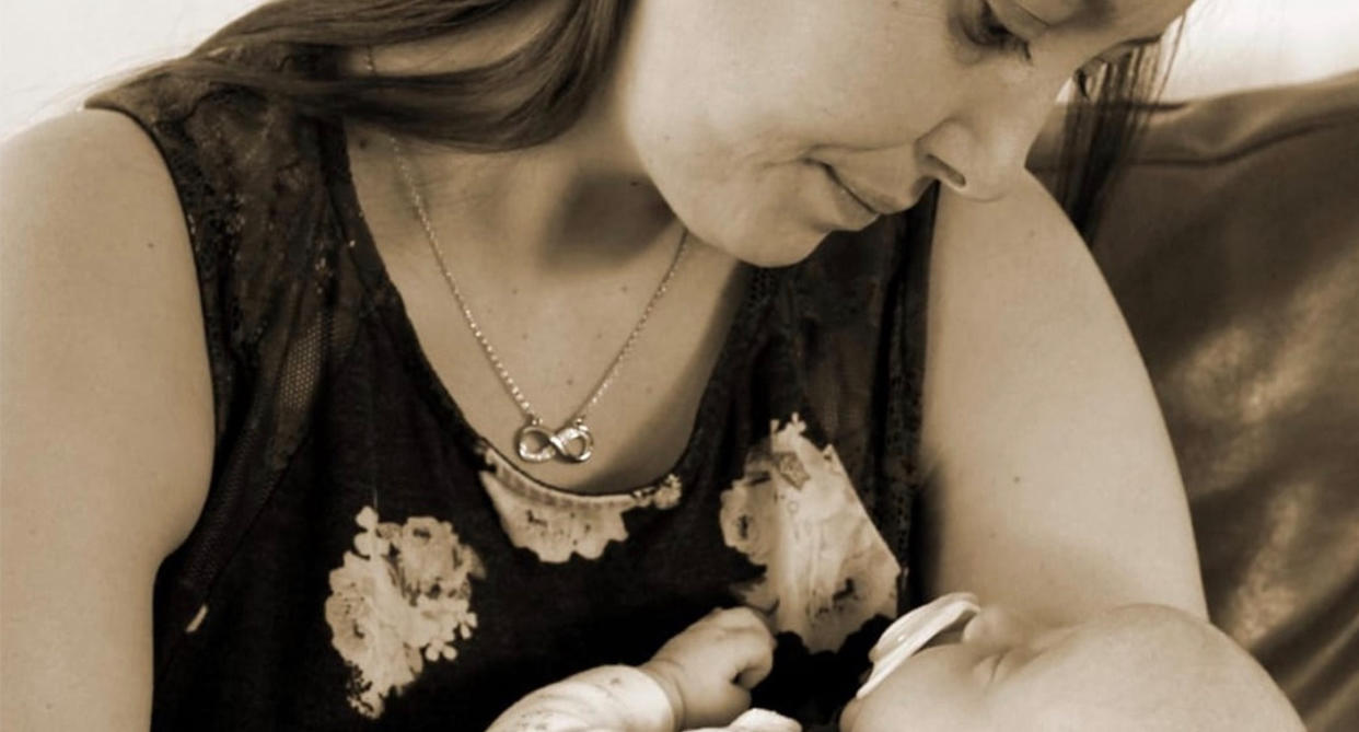 Toni Evans, pictured with her baby, suffered with postpartum psychosis