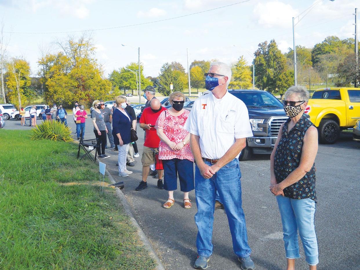 People lined up outside the Midtown Community Center/Wildcat Den in Oak Ridge to cast their votes during a previous early voting period.