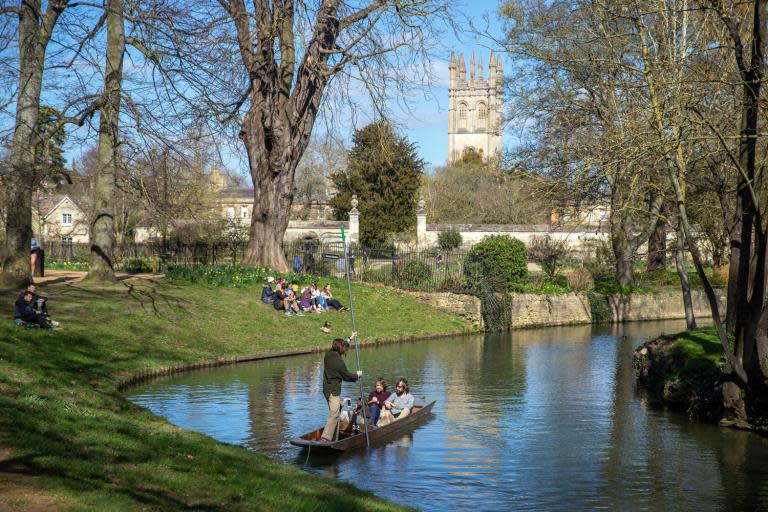 UK weather forecast: Brits to bask in 18C sunshine as country set for warmer than average spring