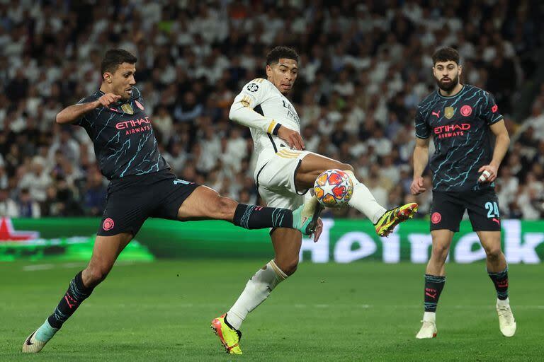 Real Madrid y Manchester City se enfrentaron por la ida de los cuartos de final de la Champions League (Photo by Pierre-Philippe MARCOU / AFP)