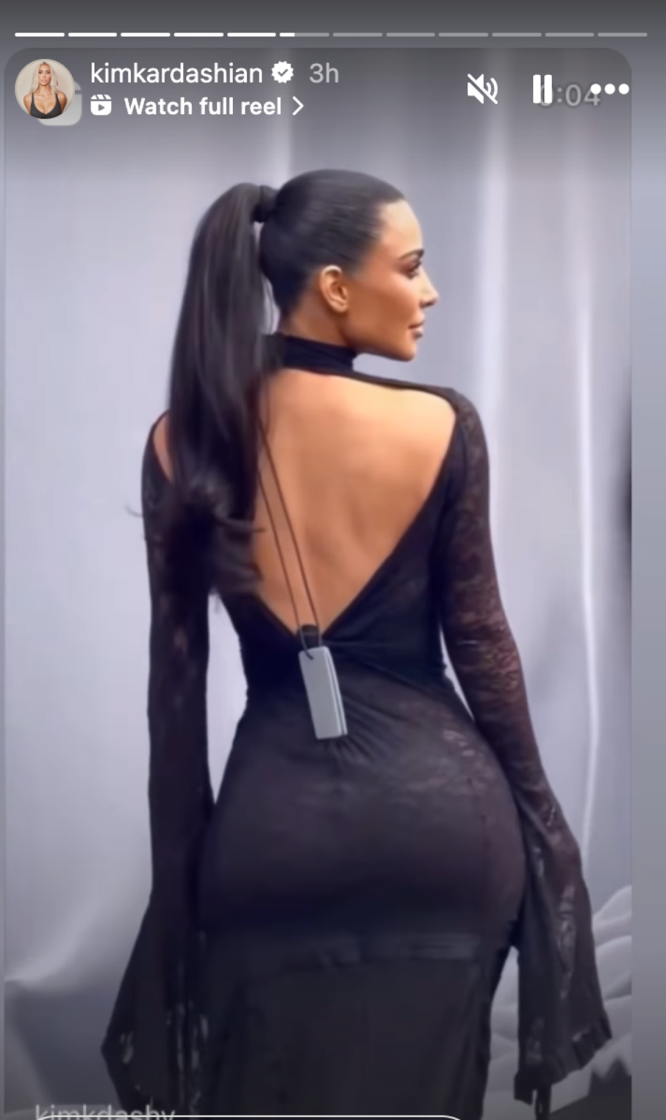 Kim Kardashian flashes Balenciaga tag purposefully attached to the back of her dress (Kim Kardashian on Instagram)