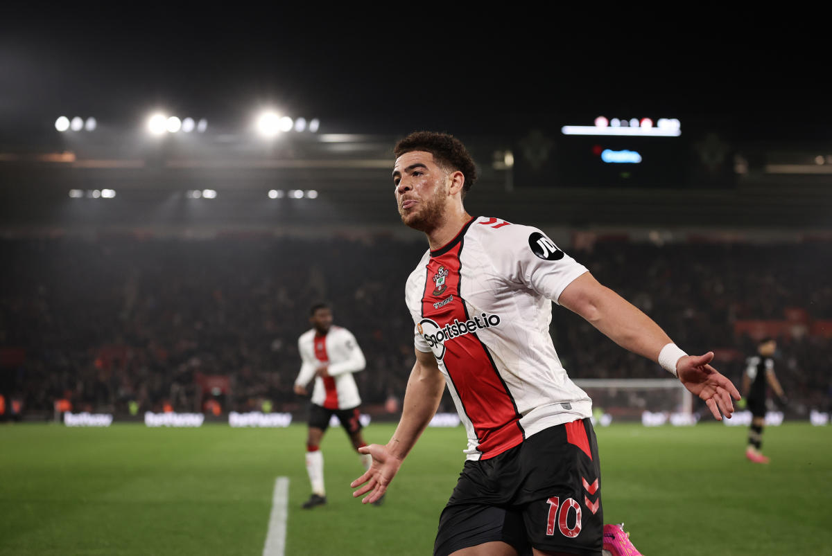 Southampton player speaks out on his future ahead of Russell