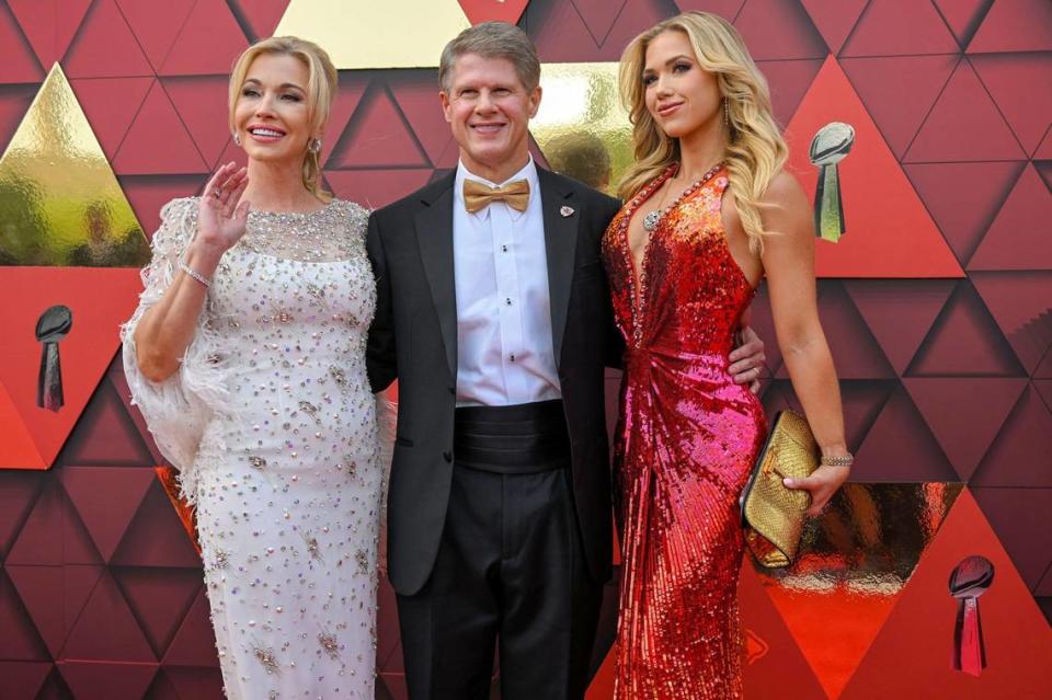 Tavia and Clark Hunt, right, Chairman and CEO of the Kansas City Chiefs, and their daughter Gracie Hunt arrived at Union Station and walked the red carpet on their way to the team’s Super Bowl LVII championship ring ceremony Thursday, June 15, 2023, in Kansas City.