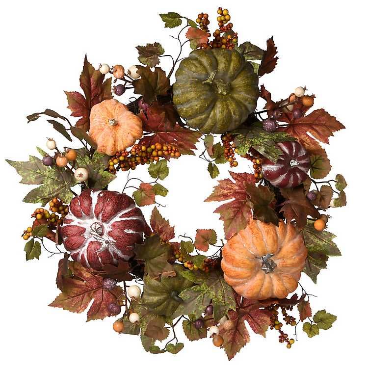 15) Green and Red Pumpkin Wreath