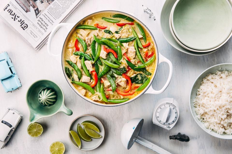 Easy Green Curry with Chicken, Bell Pepper, and Sugar Snap Peas