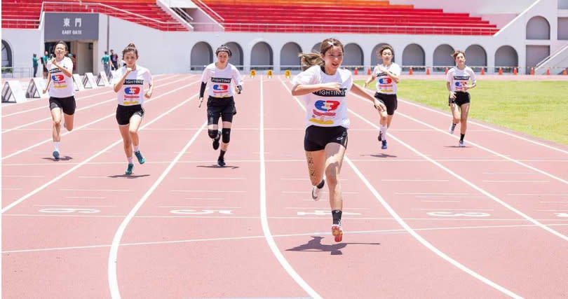 女選手林玉書百米測試賽跑出14秒80的成績，突破第三季黃沐妍的大會紀錄。（圖／台視提供）