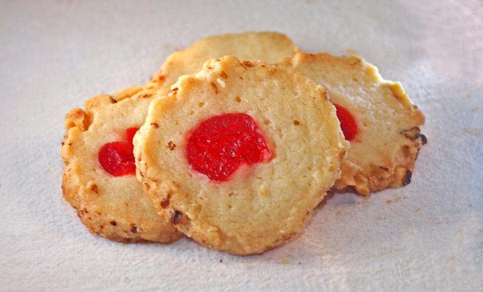 Cherry Dot cookies