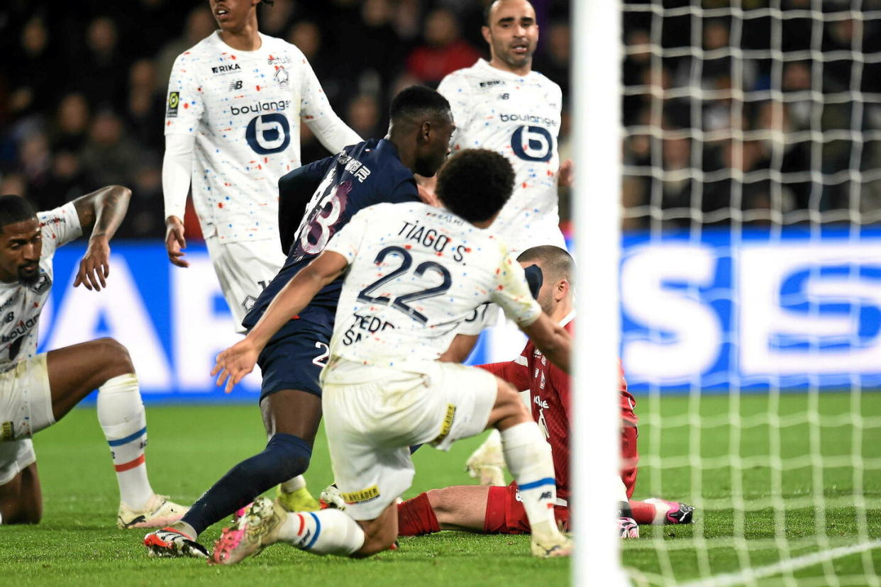 Le PSG et le Losc, ici lors de leur rencontre au Parc des princes le 10 février 2024, ont tous les deux une belle carte à jouer dans leurs coupes européennes respectives.  - Credit:John Spencer - Sipa