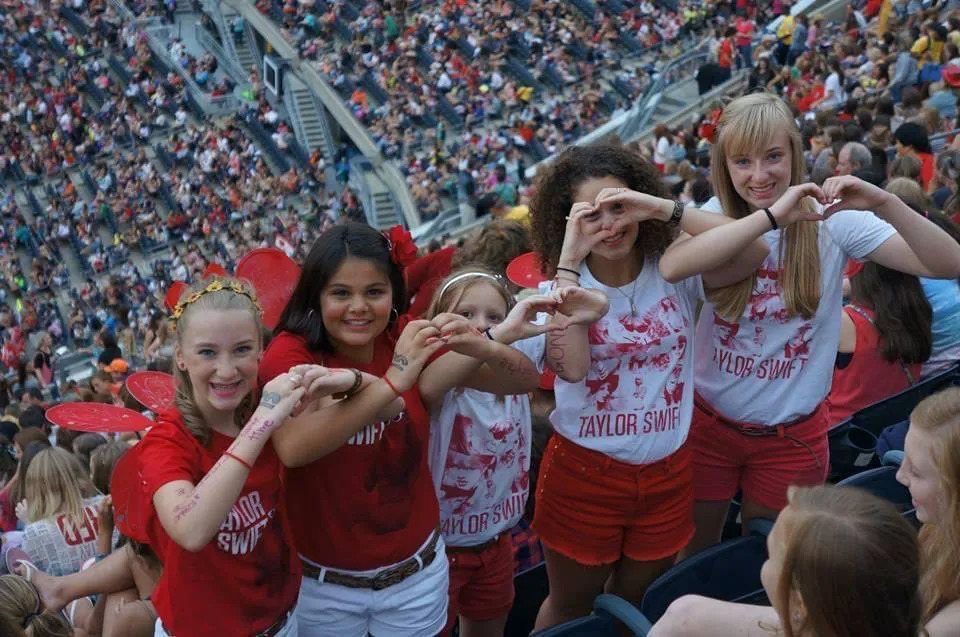 Mitchell's first concert was in 2013, when she saw Taylor Swift's "Red" tour with her sisters Mollie and Mia, and best friends Allie and Lauren.