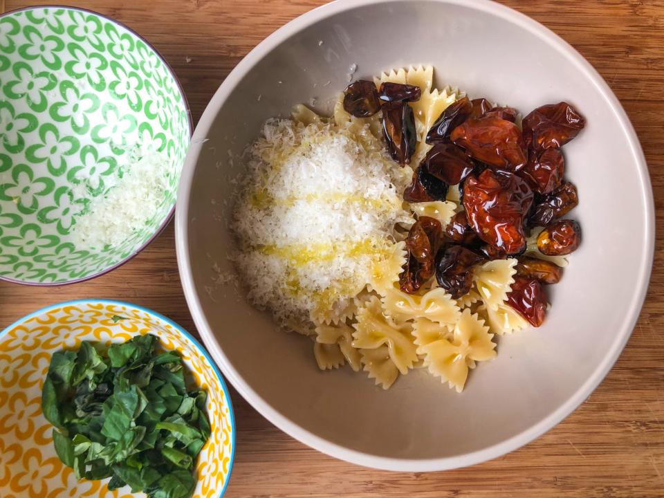 Tomato candy pasta