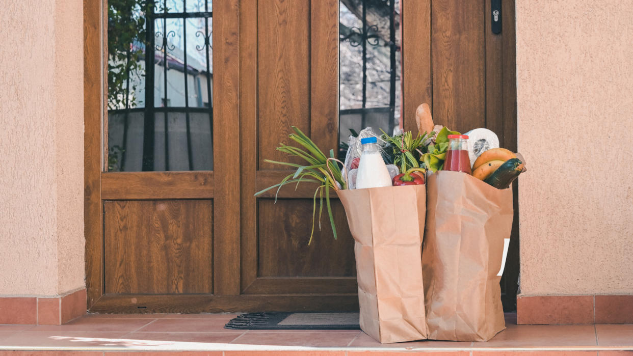 Delivering Food To A Self-isolate People or Quarantine At Home.