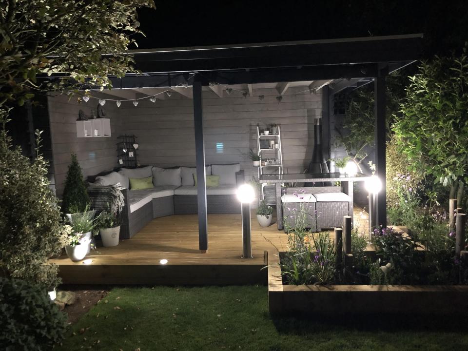 The gazebo at night. (Supplied latestdeals.co.uk)