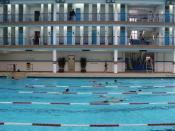 Die Türen der Umkleidekabinen im Pontoise-Schwimmbad werden wie früher noch von einem Kabinenmeister aufgeschlossen. Foto: Christine Longin