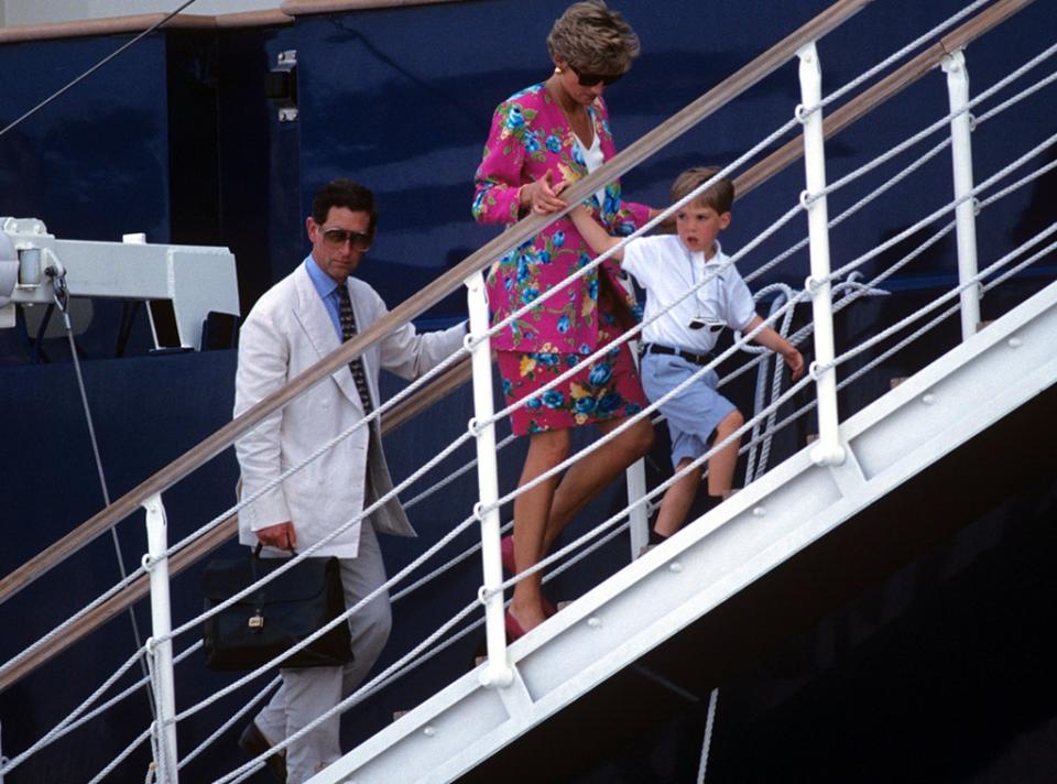 King Charles III, Prince Charles, Princess Diana, 1991 Italy, Cruise