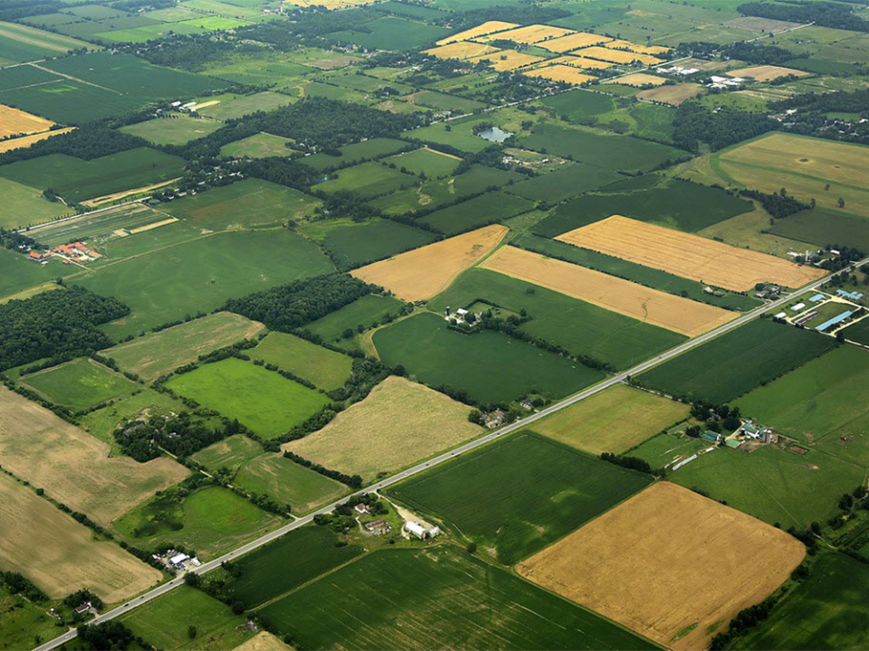  Farm fields in southwestern Ontario. Farmers Edge uses technology to analyze weather, soil moisture, satellite data and other information to help farmers plan crops.