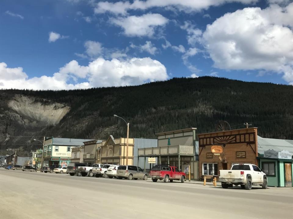Front Street in Dawson City in May 2018. The Klondike Visitors Association says there are plenty of seasonal jobs in Dawson this summer, but nowhere for workers to live. (Jane Sponagle/CBC - image credit)
