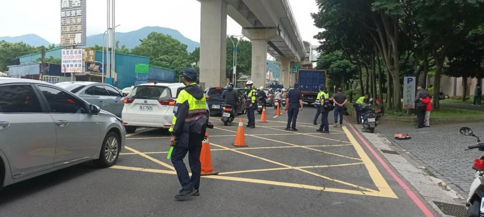 <strong>余姓砂石車司機酒測值為0，訊後依過失致死罪移送士林地檢署偵辦。（圖／翻攝畫面）</strong>