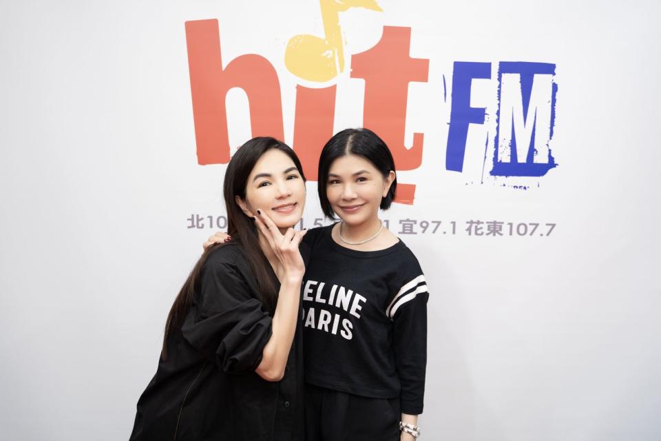 期間限定的 「ELLA'S RADIO SHOW」請到張清芳助陣。（Hit Fm聯播網提供）