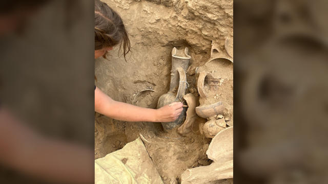 Bronze Age tombs with international luxury goods found in Cyprus – The  History Blog