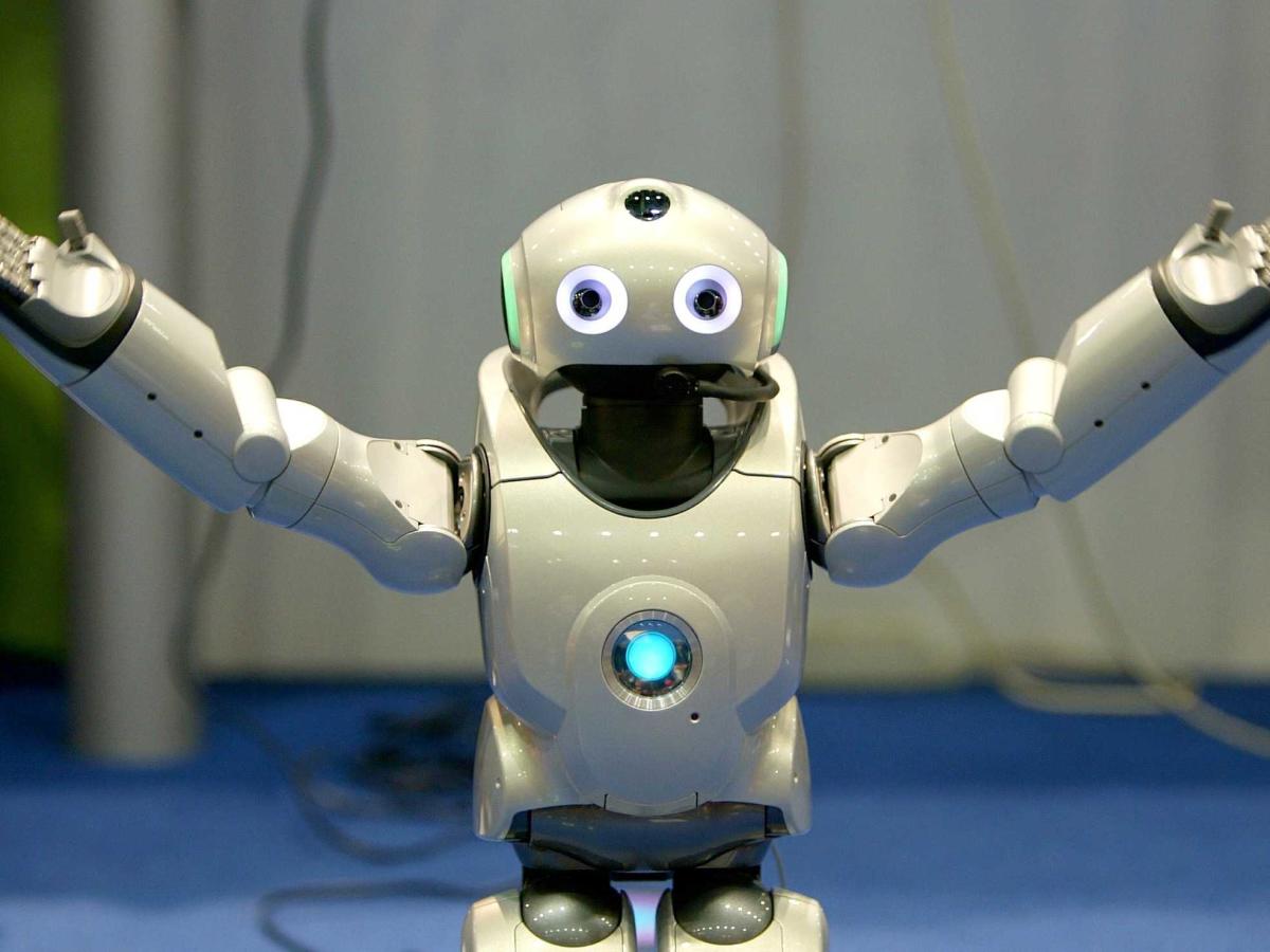 Включи роботы пальчики. Робот. Робо. Современные роботы. Робот улыбается.