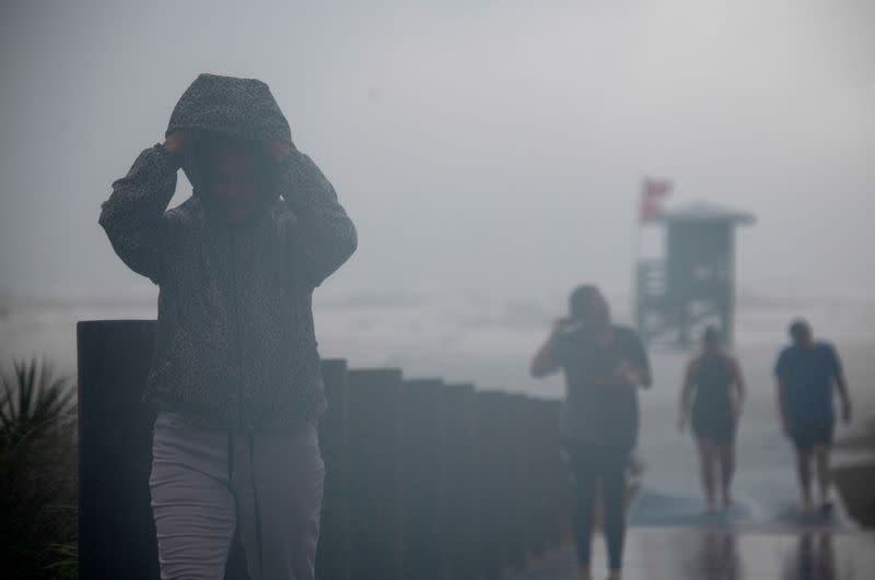 Preparations before the arrival of Tropical Storm Eta in Florida