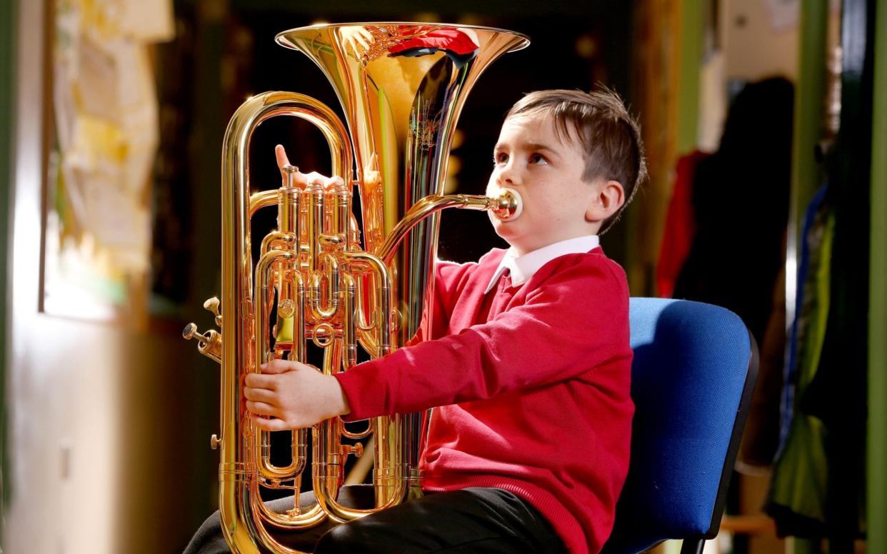 Playing in a brass band can help people overcome depression and anxiety - Guzelian