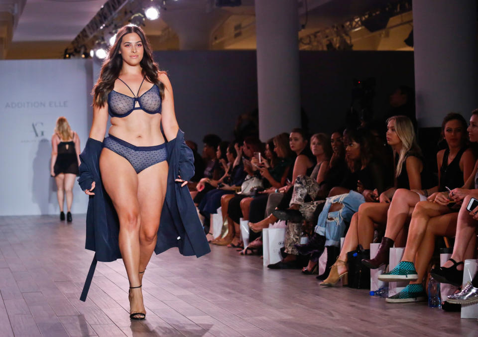 #NYFW: Ashley Graham präsentiert ihre Mode-Kollektion