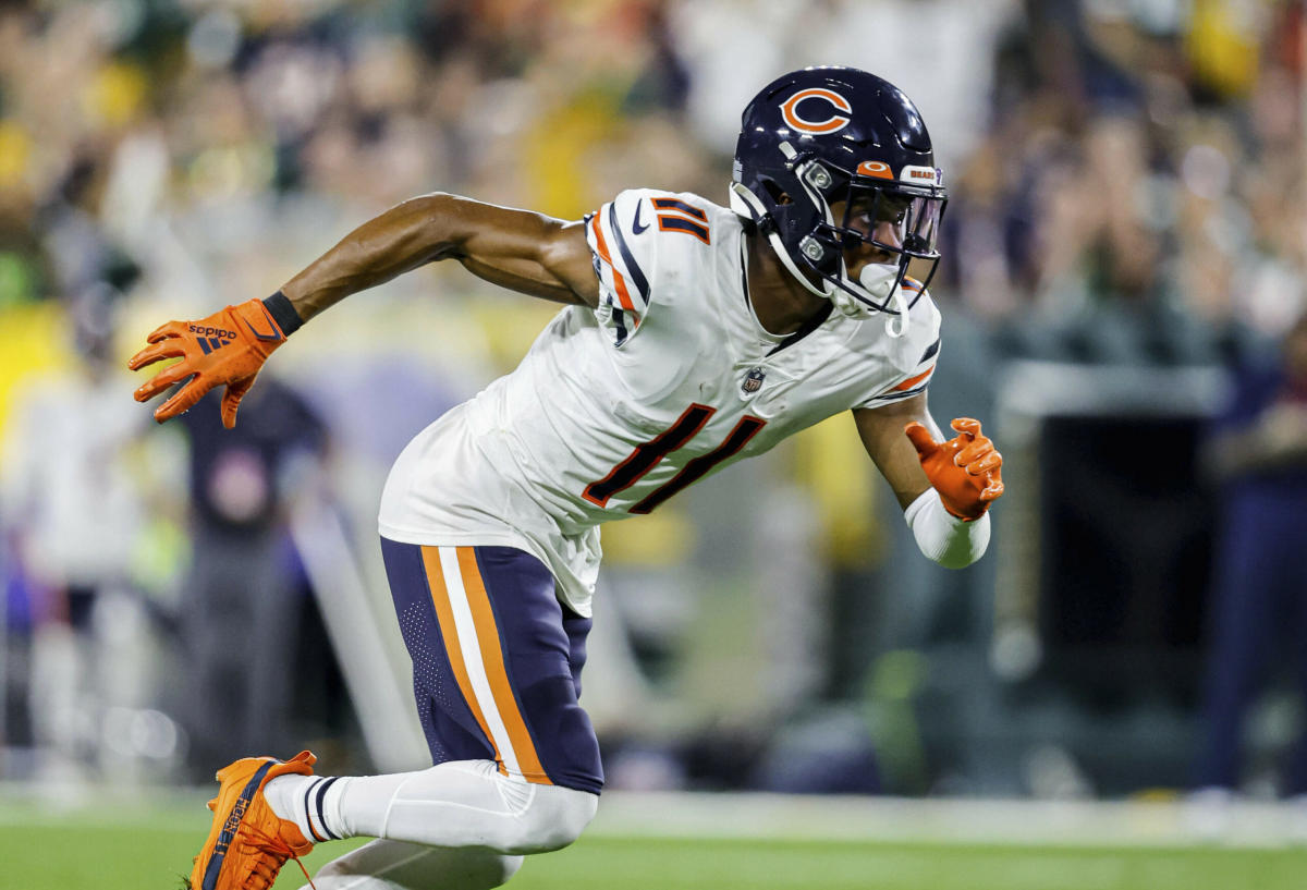 Washington Commanders vs Chicago Bears preview: 3 matchups to watch - Hogs  Haven