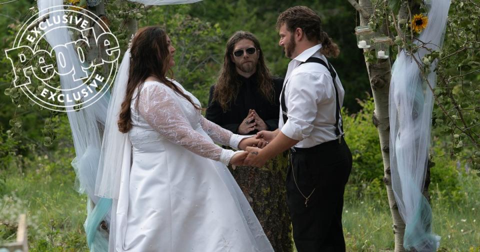 Alaskan Bush Peoples Gabriel Starbuck Brown Marries Raquell Rose For