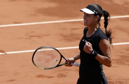 Ana Ivanovic of Serbia reacts during her women's quarter-final match against Elina Svitolina of Ukraine during the French Open tennis tournament at the Roland Garros stadium in Paris, France, June 2, 2015. REUTERS/Pascal Rossignol