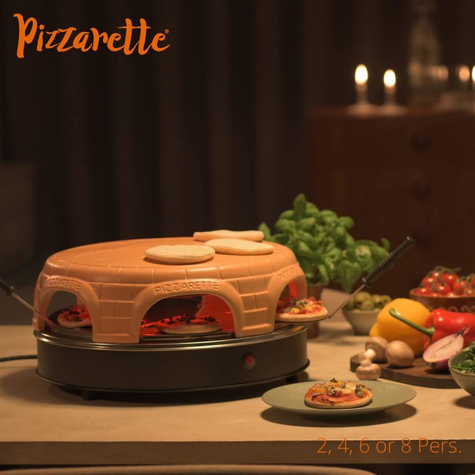 Transformez-vous en pizzaiolo le temps d'une soirée avec cet appareil à mini pizza !
