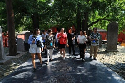 International media journalists are visiting Shaolin Temple on September 15th (PRNewsfoto/2023 World Great Rivers Civilizations Forum ( Zhengzhou·China) News Center)