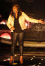 Candice Glover performs "Don't Make Me Over" on the Wednesday, April 10 episode of "American Idol."