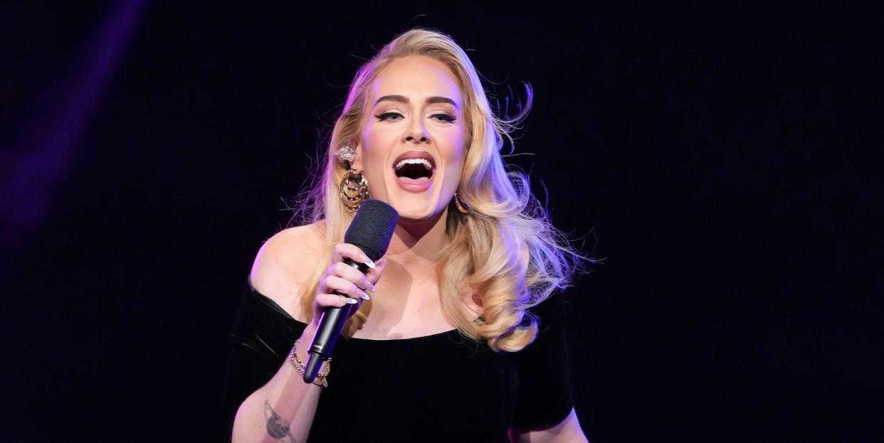 weekends with adele residency opens at the colosseum at caesars palace