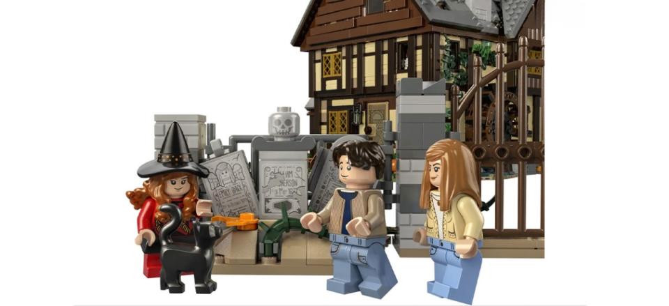 cemetery and minifigures