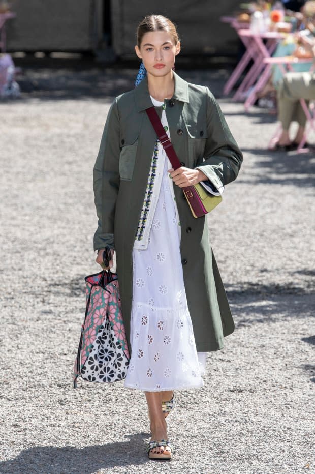 <p>A look from the Kate Spade Spring 2020 collection. Photo: Imaxtree</p>
