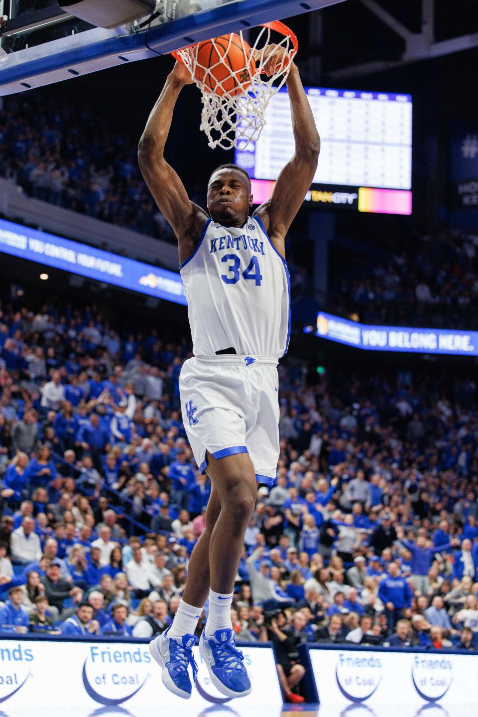 Feb 25, 2023; Lexington, Kentucky, USA; Kentucky Wildcats forward Oscar Tshiebwe (34) dunks the ball during the second half against the Auburn Tigers at Rupp Arena at Central Bank Center. Mandatory Credit: Jordan Prather-USA TODAY Sports