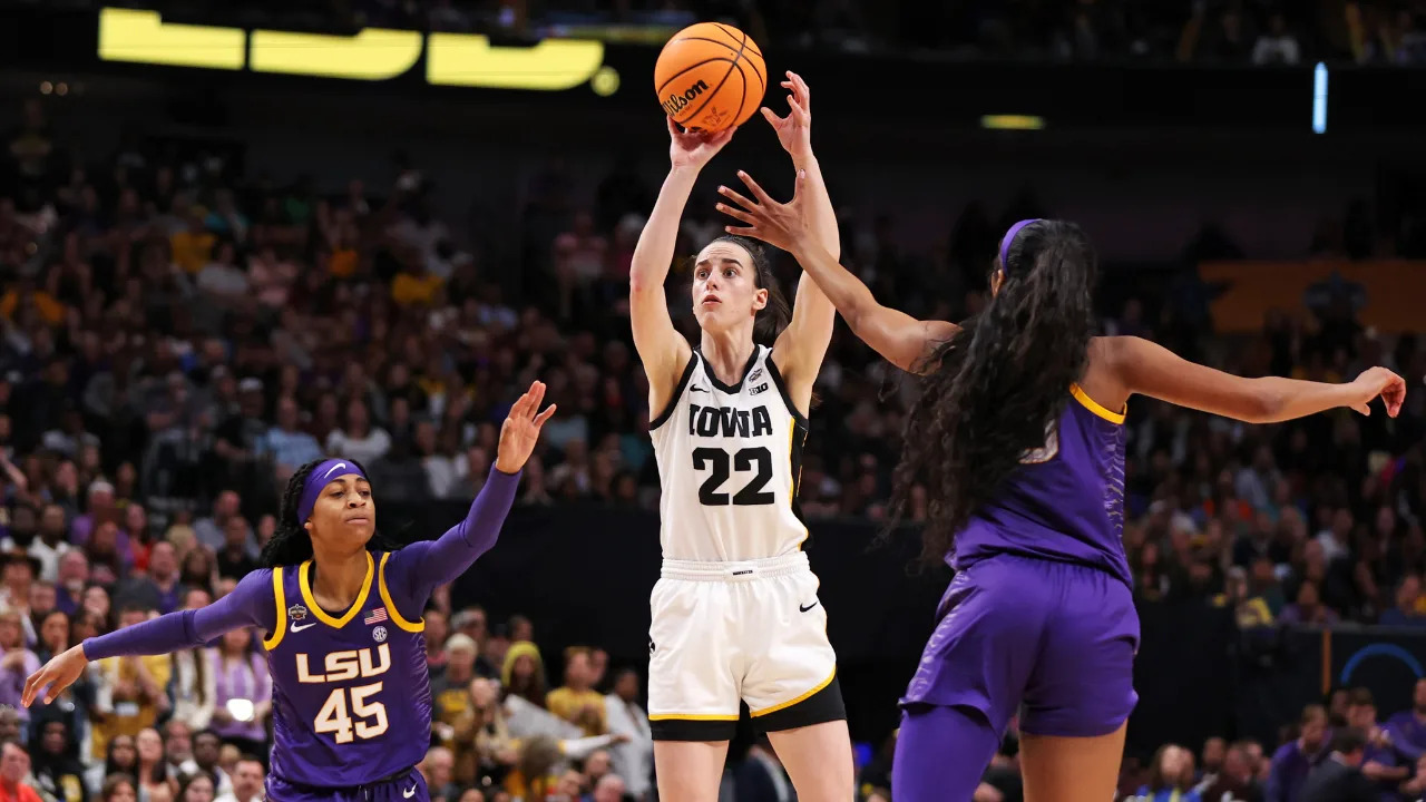 Caitlin Clark’s Scoring Record Sheds Light On Forgotten Legacy Of Black Collegiate Athletes ‘Who Paved The Way Before Her’ |  Maddie Meyer/Getty Images
