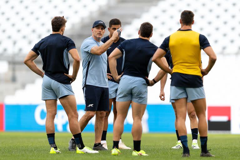 Contepomi organiza una práctica de los Pumas en Francia 2023; el mellizo estaba en el trabajo de campo en la era de Michael Cheika.