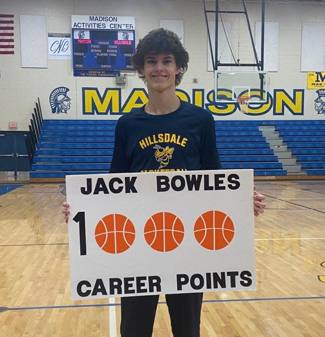 Jack Bowles celebrates earning 1,000 career points.