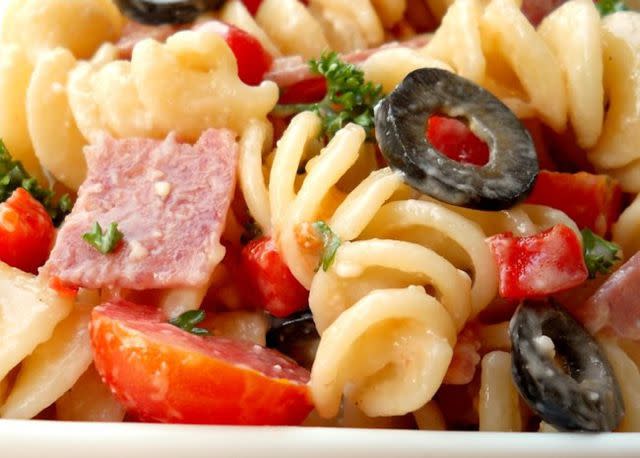 CookinBug Salami Lover's Italian Pasta Salad | Photo by CookinBug