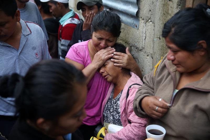 Solo en el área metropolitana de Guatemala hay 232 asentamientos considerados “de riesgo” al estar ubicados en laderas o barrancos, y se calcula que en ellos viven unas 300.000 personas. Foto: EFE